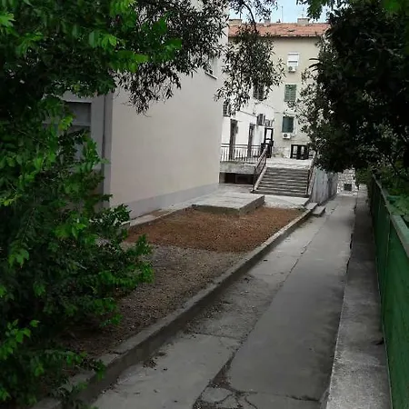 Apartment Frana